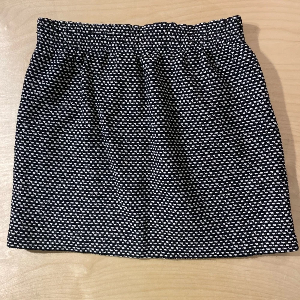 J. Crew Black and White Textured Mini Skirt 10 (E)